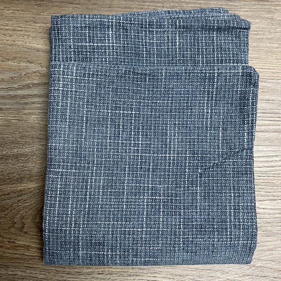 Pillow covers  blue hidden zippers 17 1/2 X 17 1/2 - Picture 3 of 3